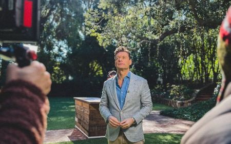 Ryan Seacrest makes him comeback on Live to promote American Idol.